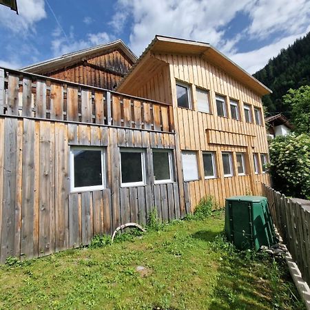 Gletscher-Trail Hostel Флаттах Экстерьер фото